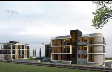 LAPTA’da yatırımlık havuzlu site içinde penthouse daireler