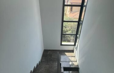 Girne Çatalköy’de Modern Mimariye Sahip Geniş 3+1 Villa